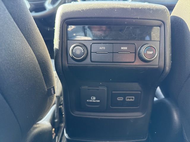 Used 2023 GMC Acadia SLE w/ Driver Convenience Package image 17