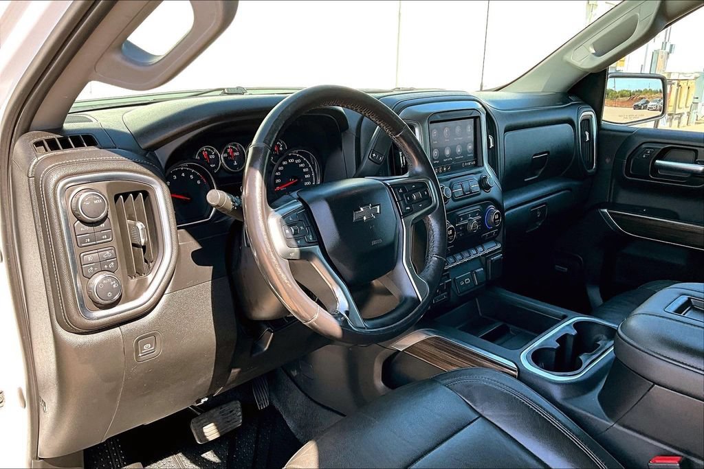 Used 2020 Chevrolet Silverado 1500 LT Trail Boss AWD/4WD image 16