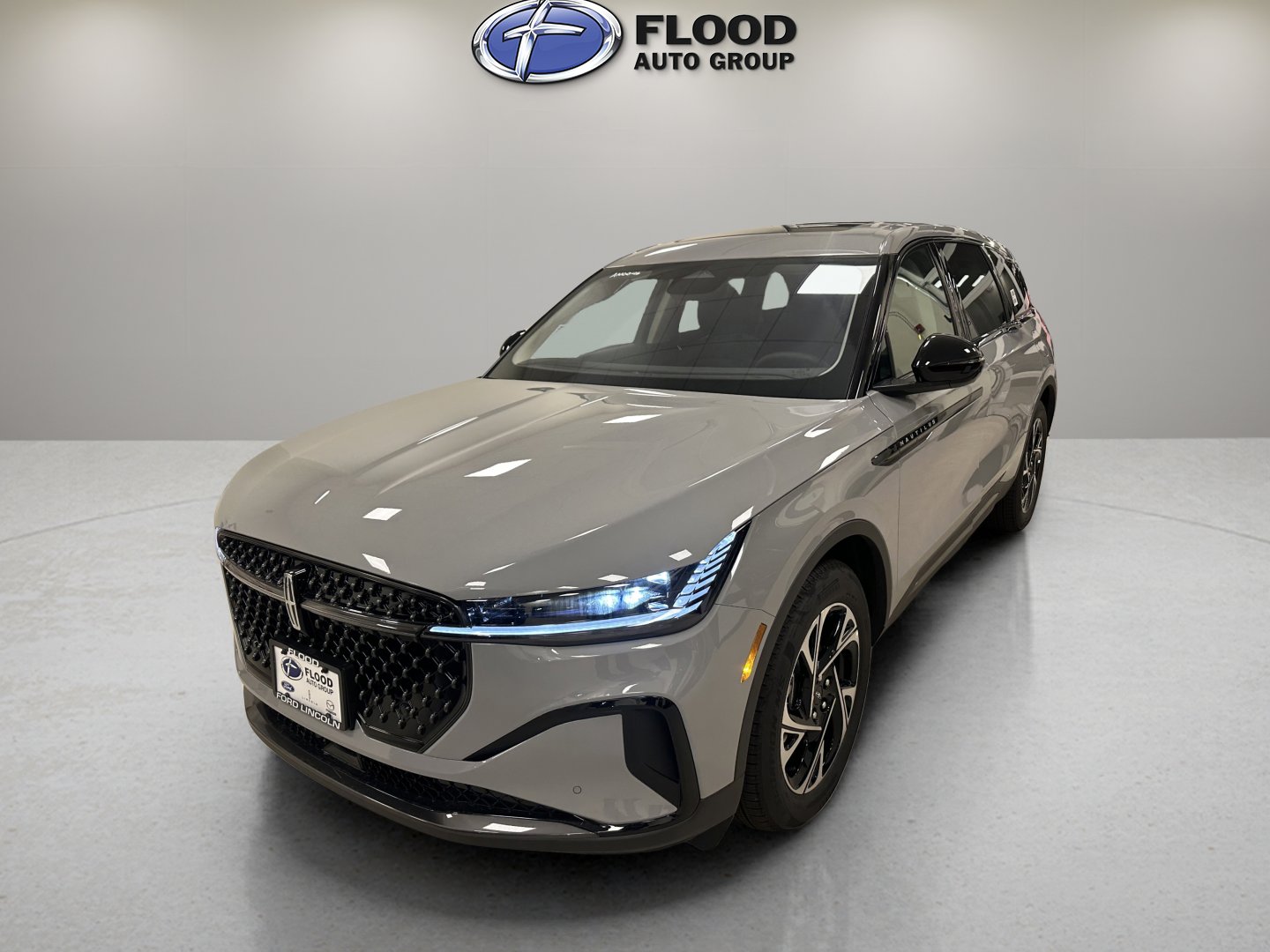 New 2026 Lincoln Nautilus Premier w/ Equipment Group 102A image 3