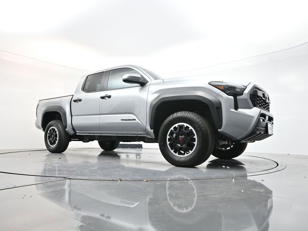 Used 2024 Toyota Tacoma TRD Off-Road image 27