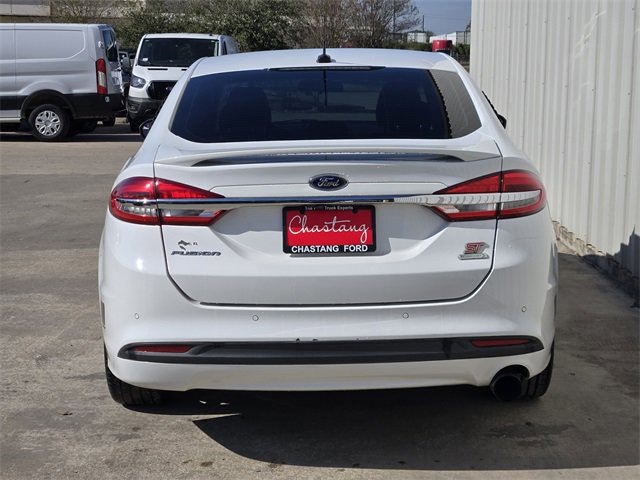 Used 2018 Ford Fusion SE w/ Equipment Group 201A image 9