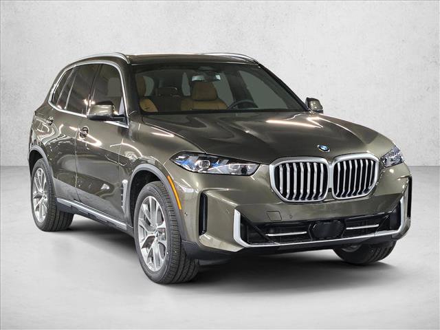 New 2026 BMW X5 xDrive40i w/ Parking Assistance Package image 3