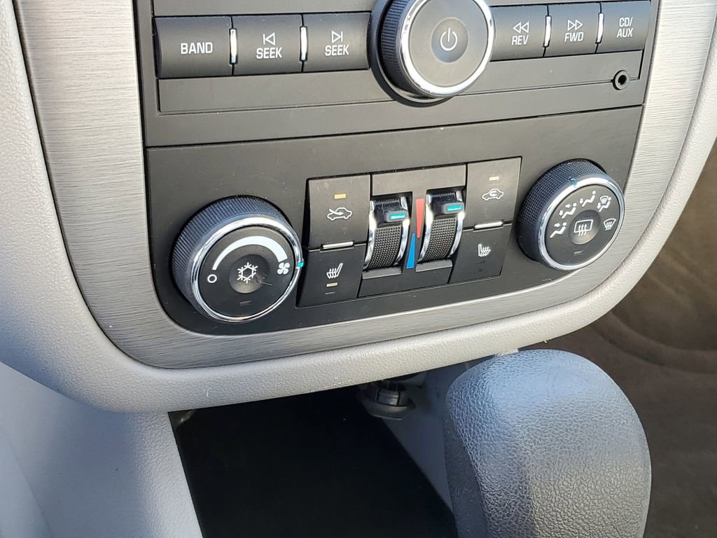 Used 2008 Chevrolet Impala LT w/ Luxury Edition Package image 16