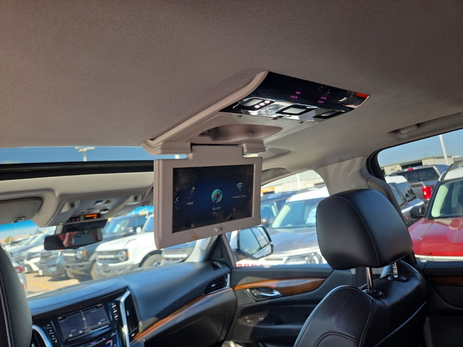 Used 2020 Cadillac Escalade ESV Premium Luxury AWD/4WD image 50