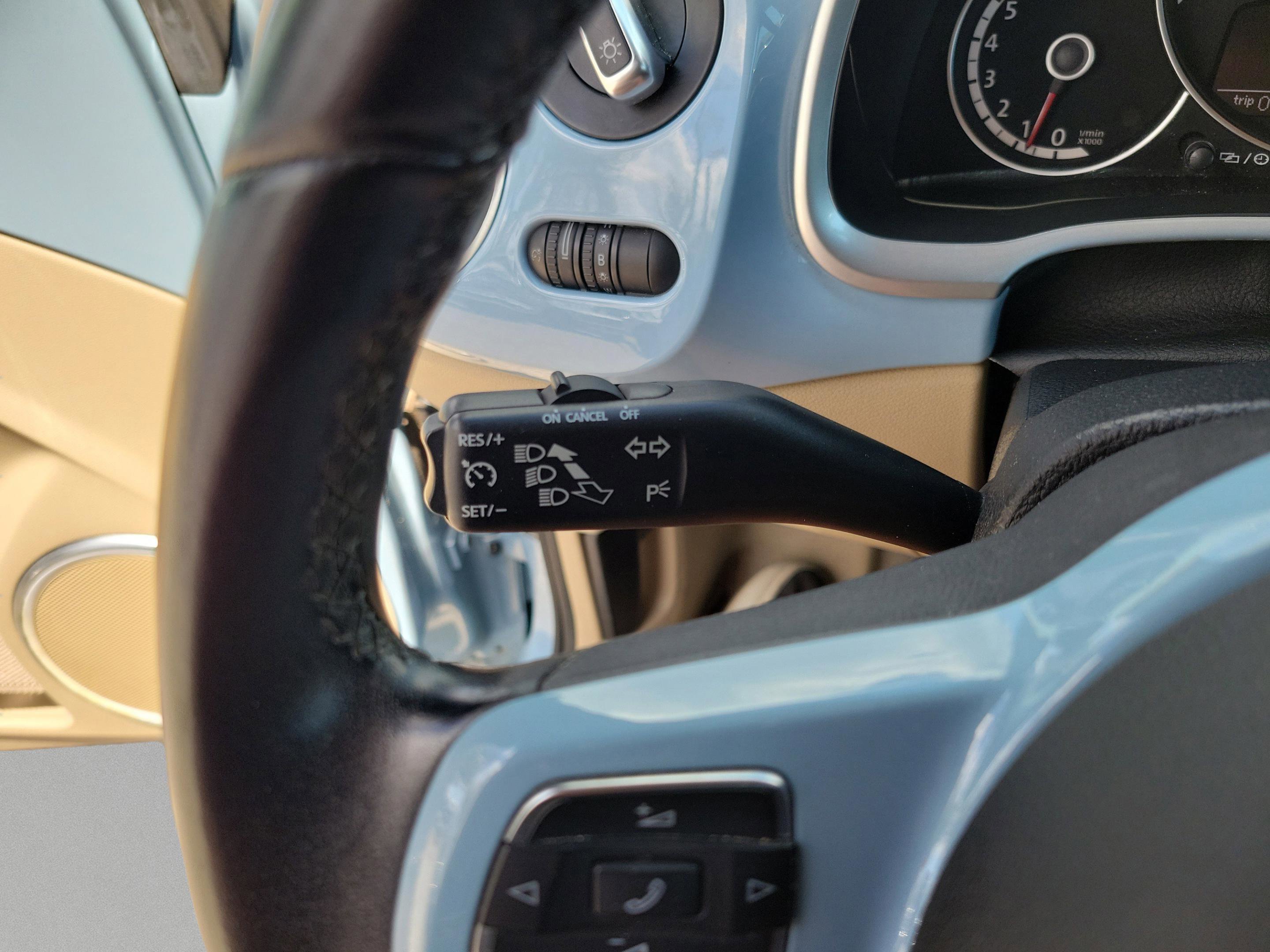 Used 2014 Volkswagen Beetle 2.5 FWD image 15