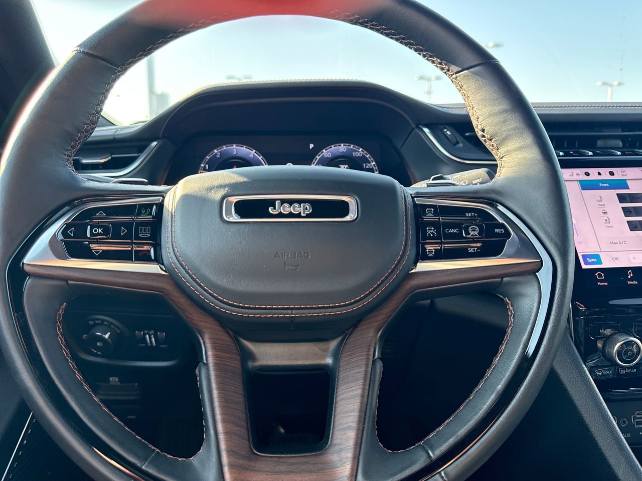 Used 2024 Jeep Grand Cherokee L Summit w/ Advanced Protech Group IV image 18