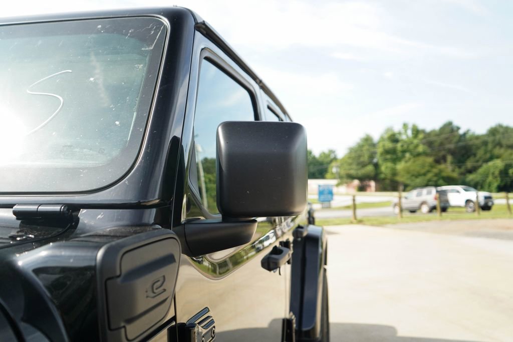 Used 2023 Jeep Wrangler Unlimited Sahara AWD/4WD image 22