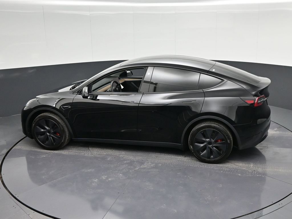 Used 2024 Tesla Model Y Long Range image 34