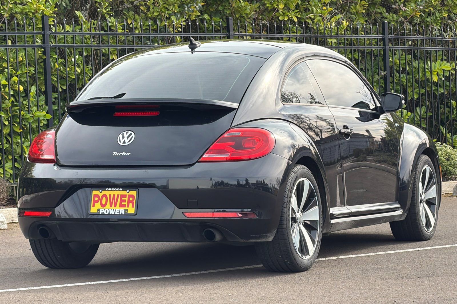 Used 2014 Volkswagen Beetle R-Line image 4