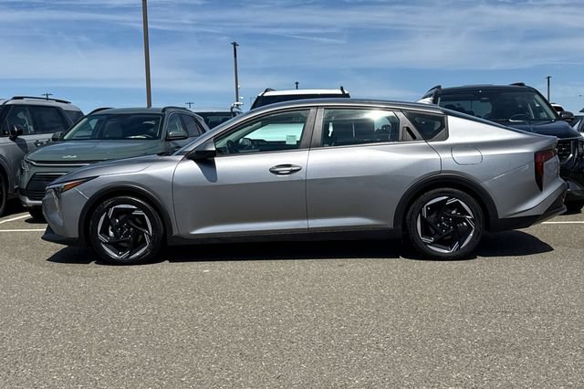 Certified 2025 Kia K4 EX FWD image 9