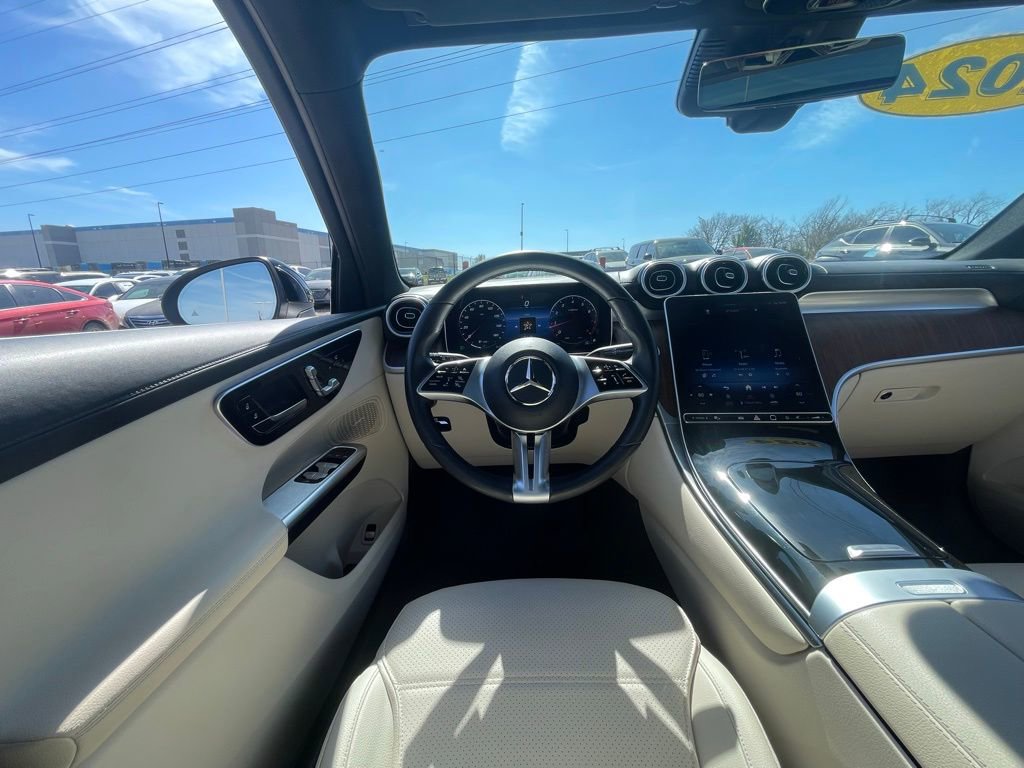 Used 2024 Mercedes-Benz GLC 300 4MATIC image 26