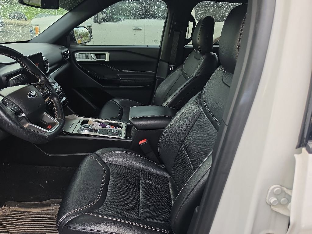 Used 2022 Ford Explorer ST w/ Equipment Group 401A AWD/4WD image 3
