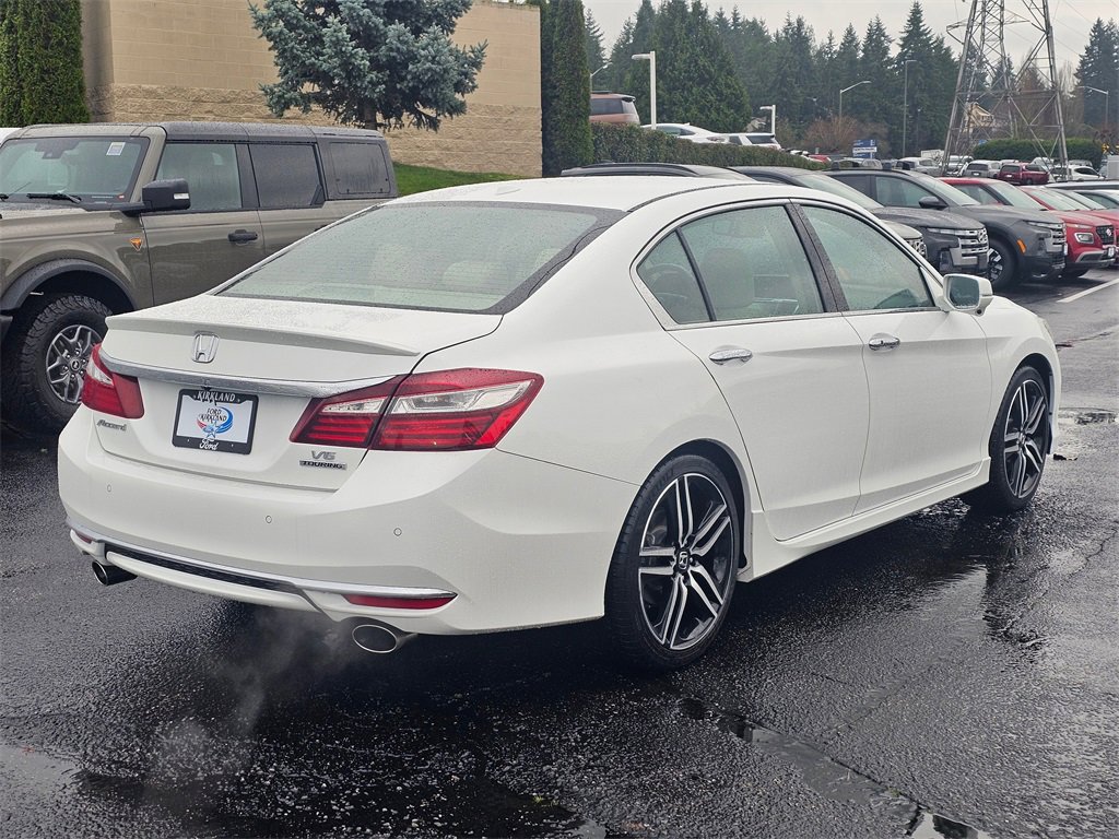 Used 2016 Honda Accord Touring image 7