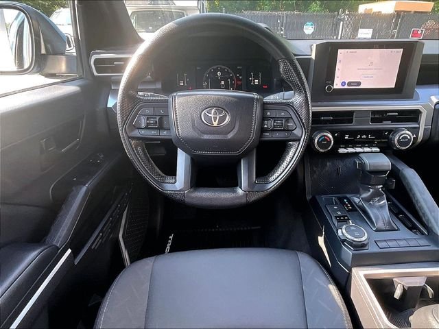 Used 2026 Toyota Tacoma SR5 AWD/4WD image 5