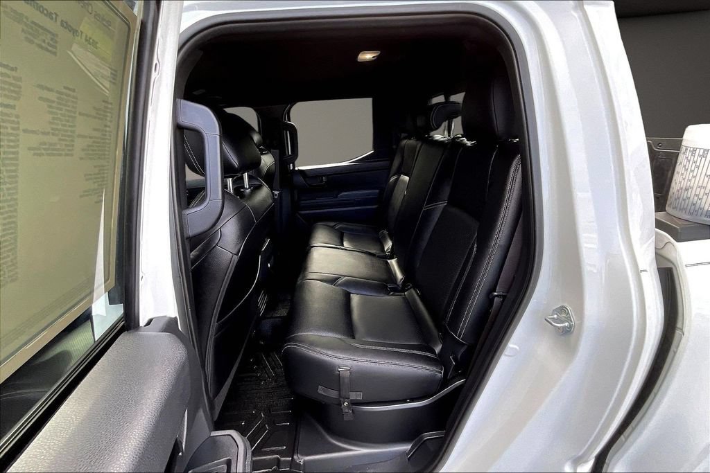 Used 2024 Toyota Tacoma SR5 w/ SR5 Upgrade Package AWD/4WD image 26