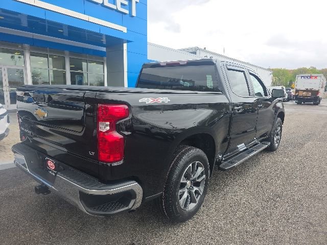 Used 2024 Chevrolet Silverado 1500 LT AWD/4WD image 7
