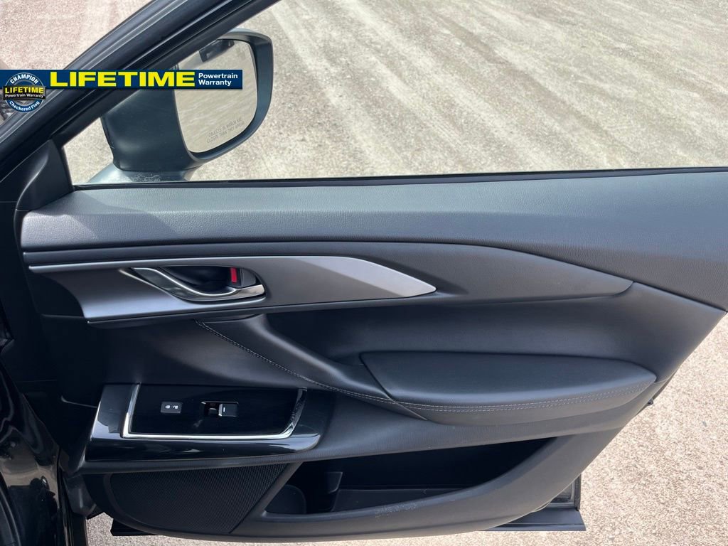 Used 2018 MAZDA CX-9 Touring image 37