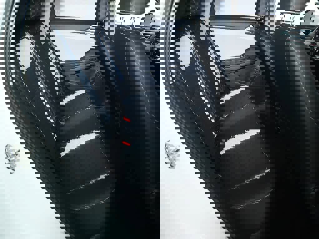 Certified 2025 Volkswagen Taos SEL image 33