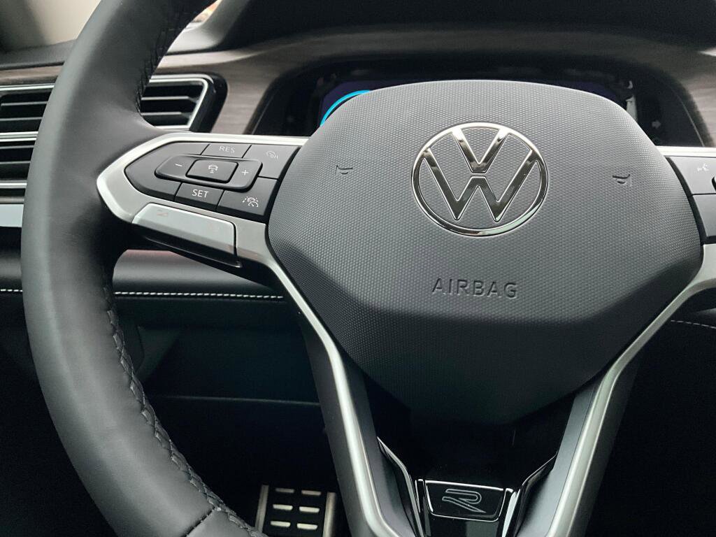 New 2026 Volkswagen Atlas SEL Premium R-Line image 24