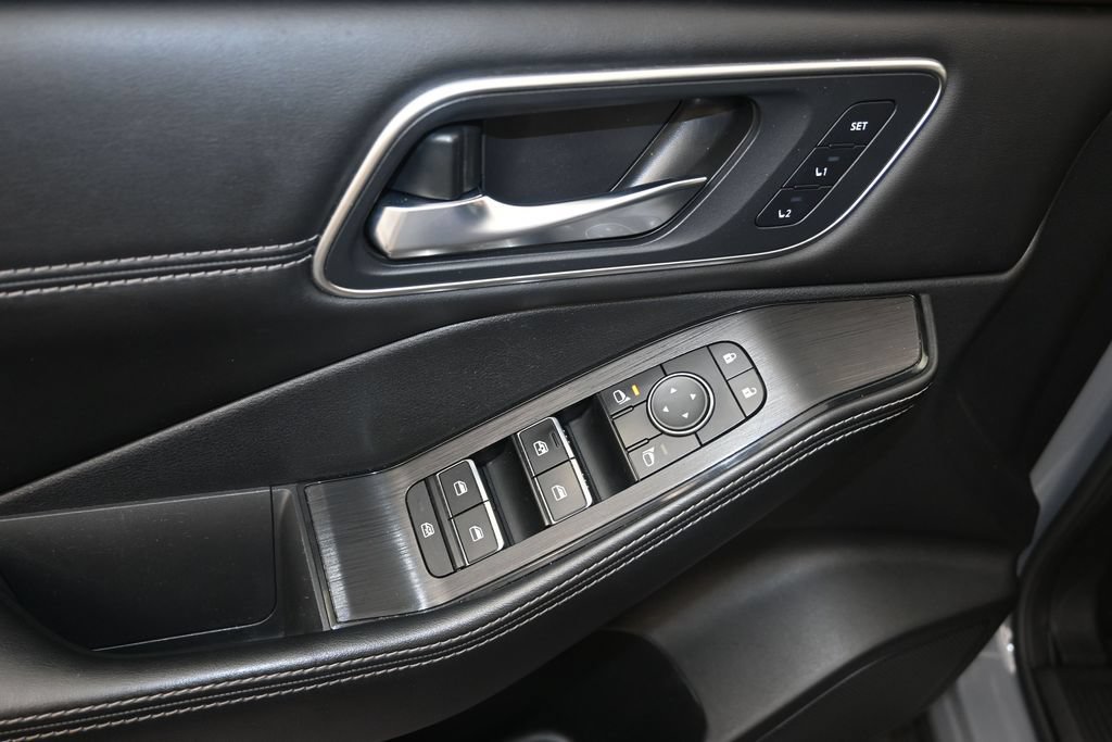 Used 2021 Nissan Rogue SL w/ Premium Package FWD image 11