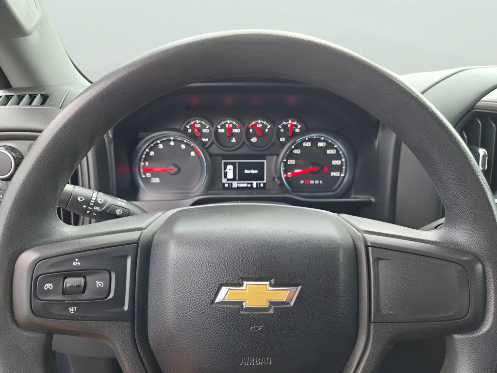 Used 2020 Chevrolet Silverado 1500 Custom w/ Custom Value Package AWD/4WD image 32
