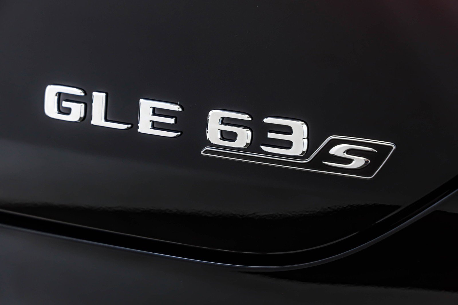 New 2026 Mercedes-Benz GLE 63 AMG S image 9