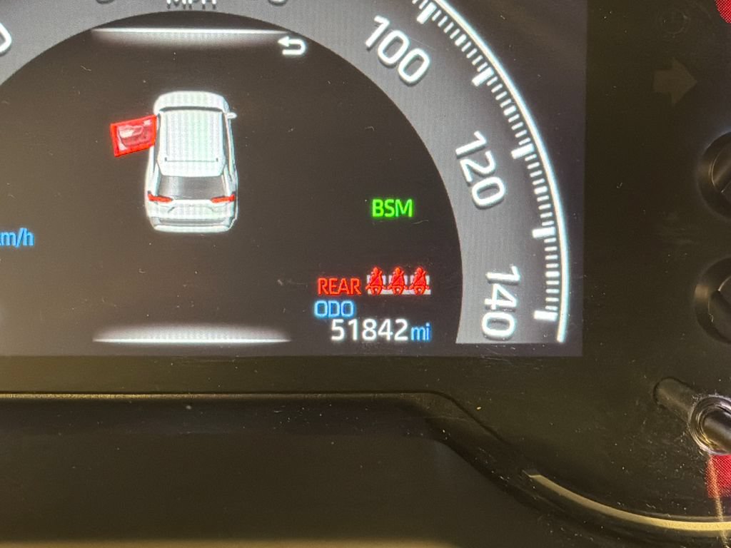 Used 2024 Toyota RAV4 XLE FWD image 30