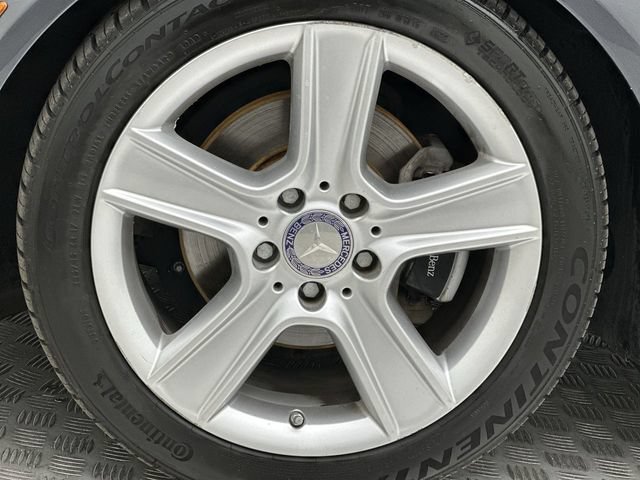 Used 2011 Mercedes-Benz C 300 4MATIC Sedan image 10