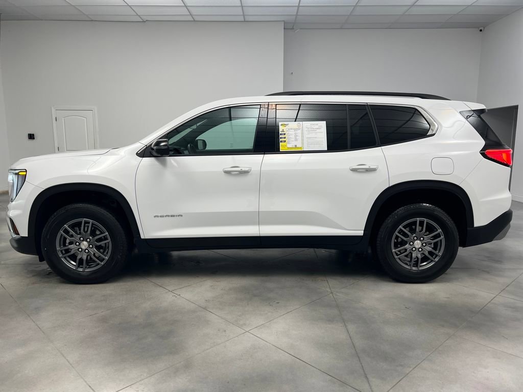Used 2025 GMC Acadia Elevation image 4