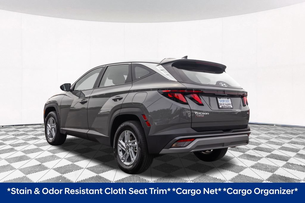 Used 2025 Hyundai Tucson SE AWD/4WD image 8