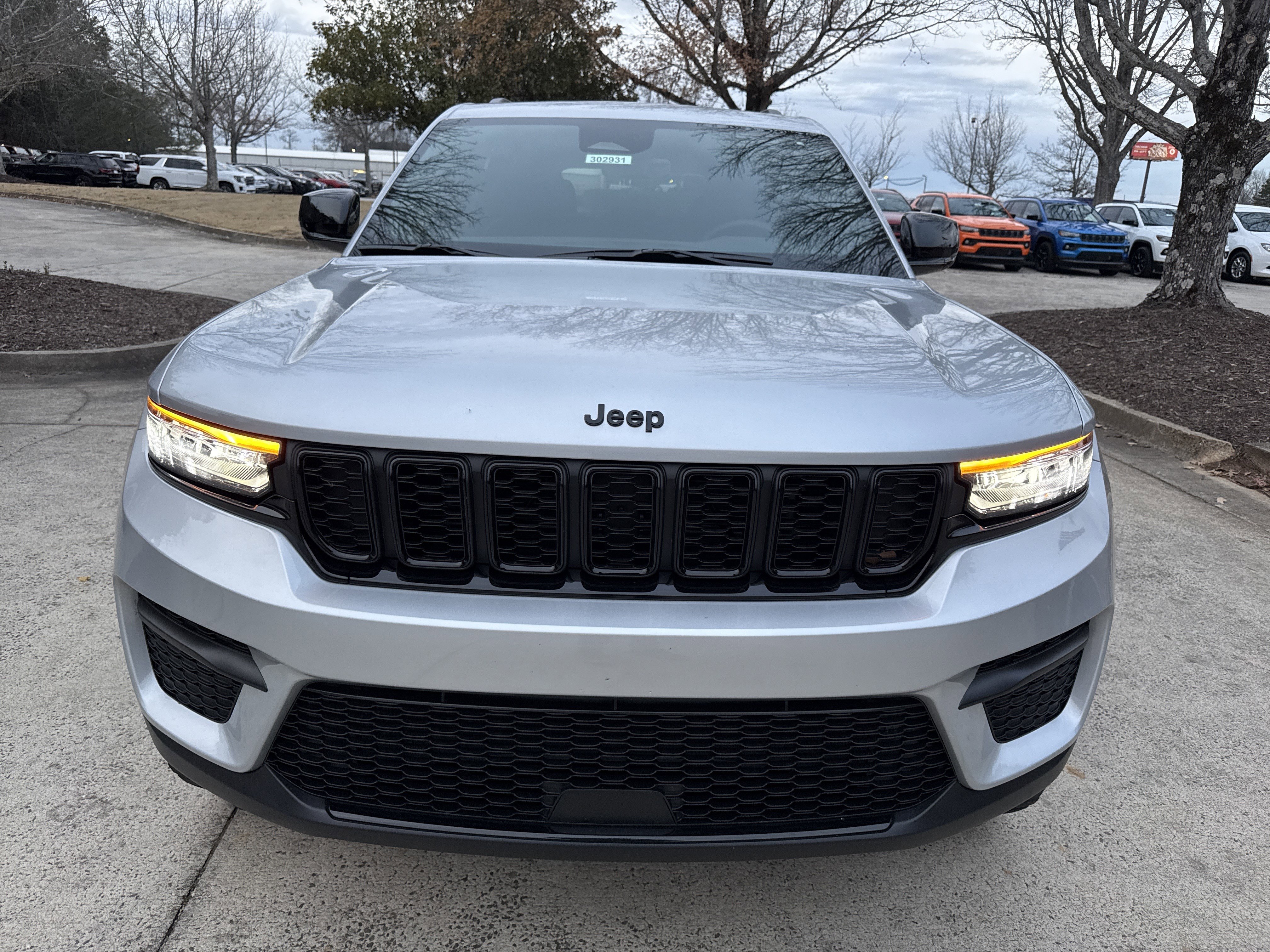 New 2025 Jeep Grand Cherokee Altitude video 2