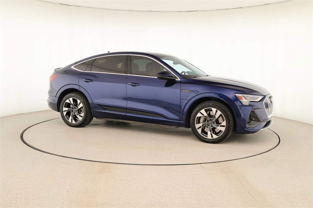 Certified 2022 Audi e-tron Premium image 9