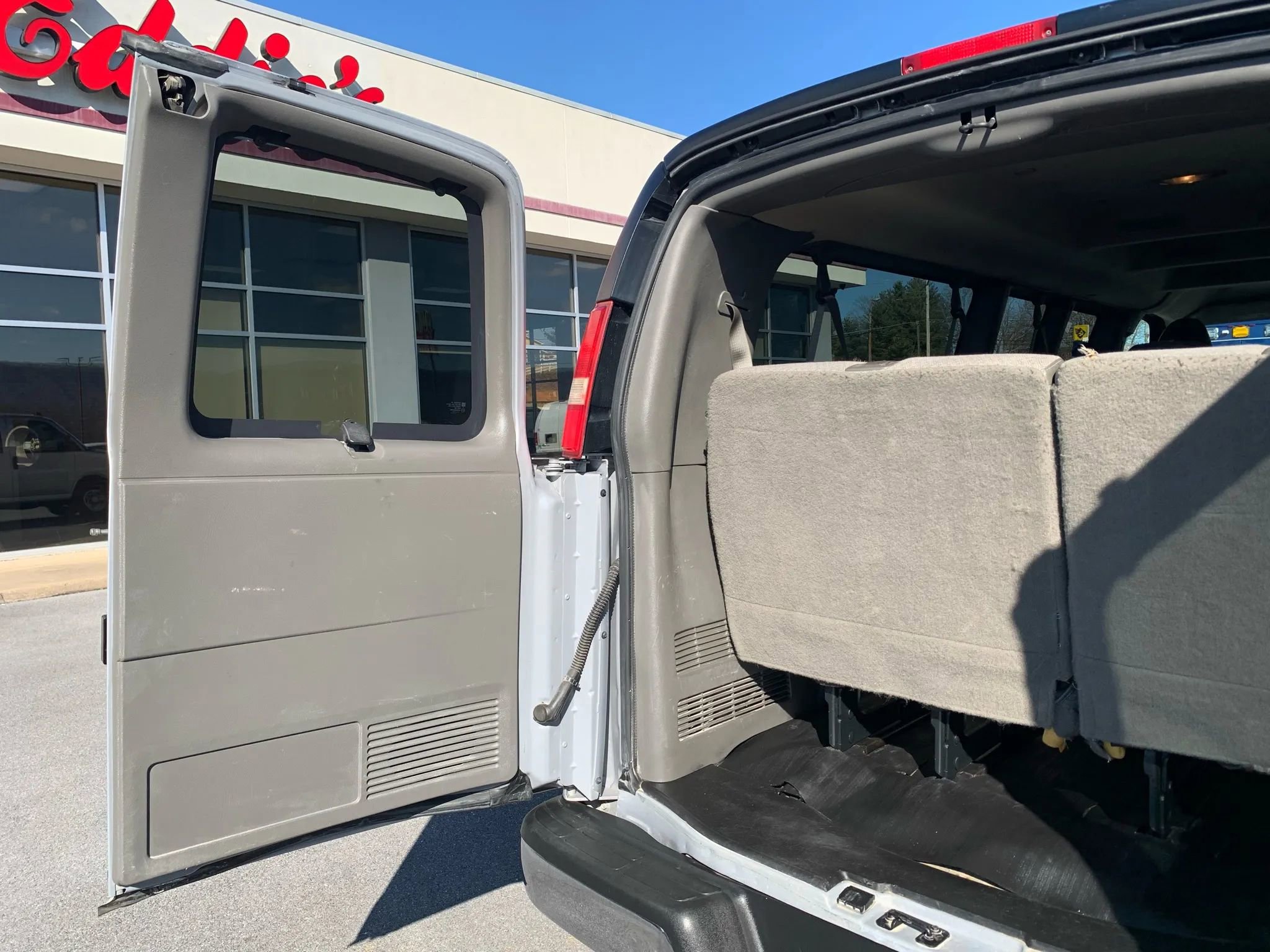 Used 2016 Chevrolet Express 3500 LT w/ LT Preferred Equipment Group image 36