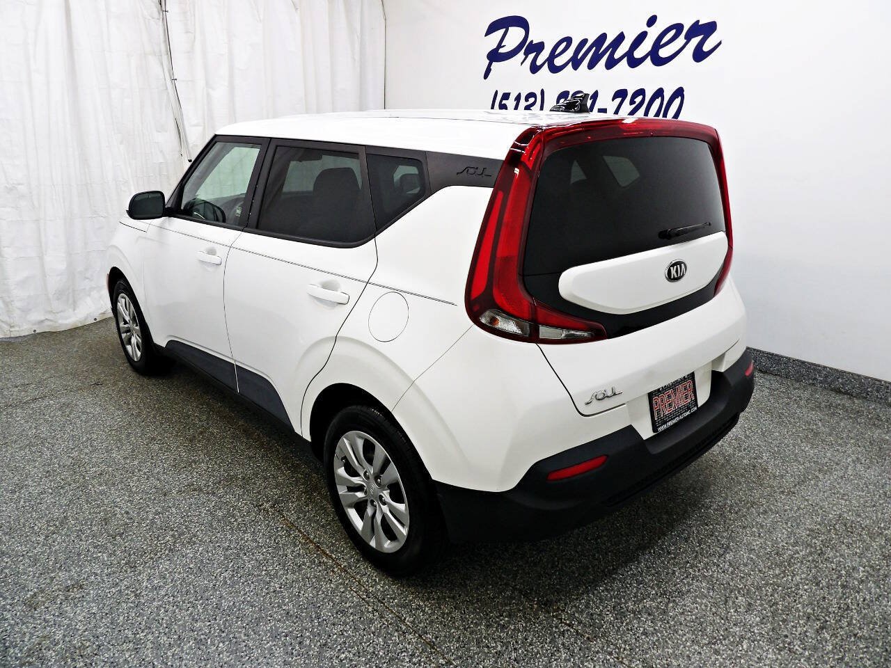 Used 2020 Kia Soul LX FWD image 4
