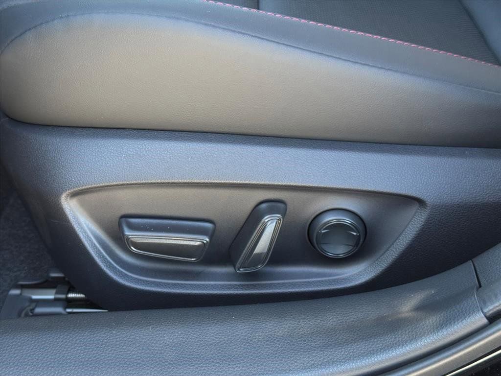 New 2026 Toyota Prius Plug-In Hybrid image 8