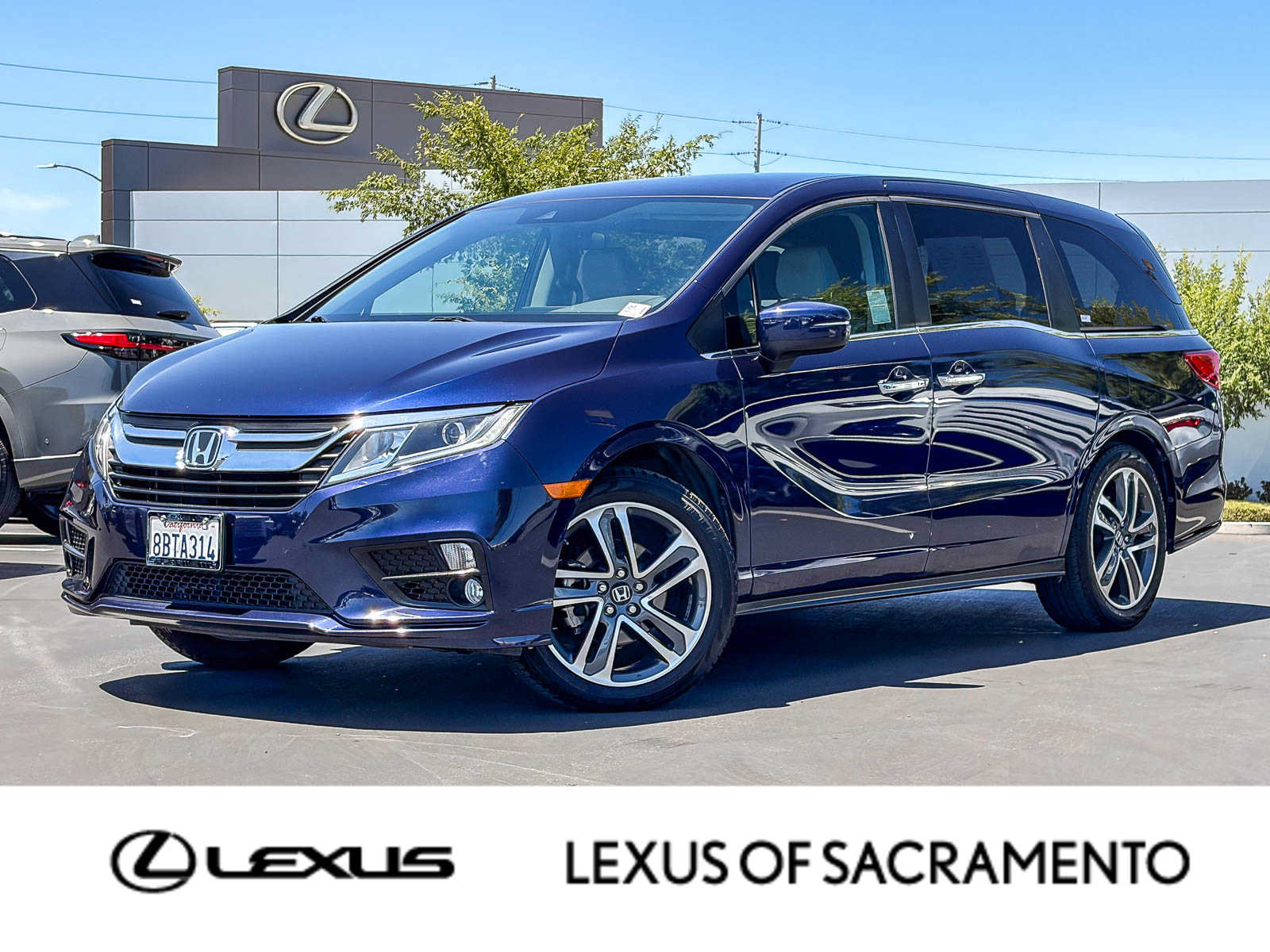 Used 2018 Honda Odyssey EX image 1