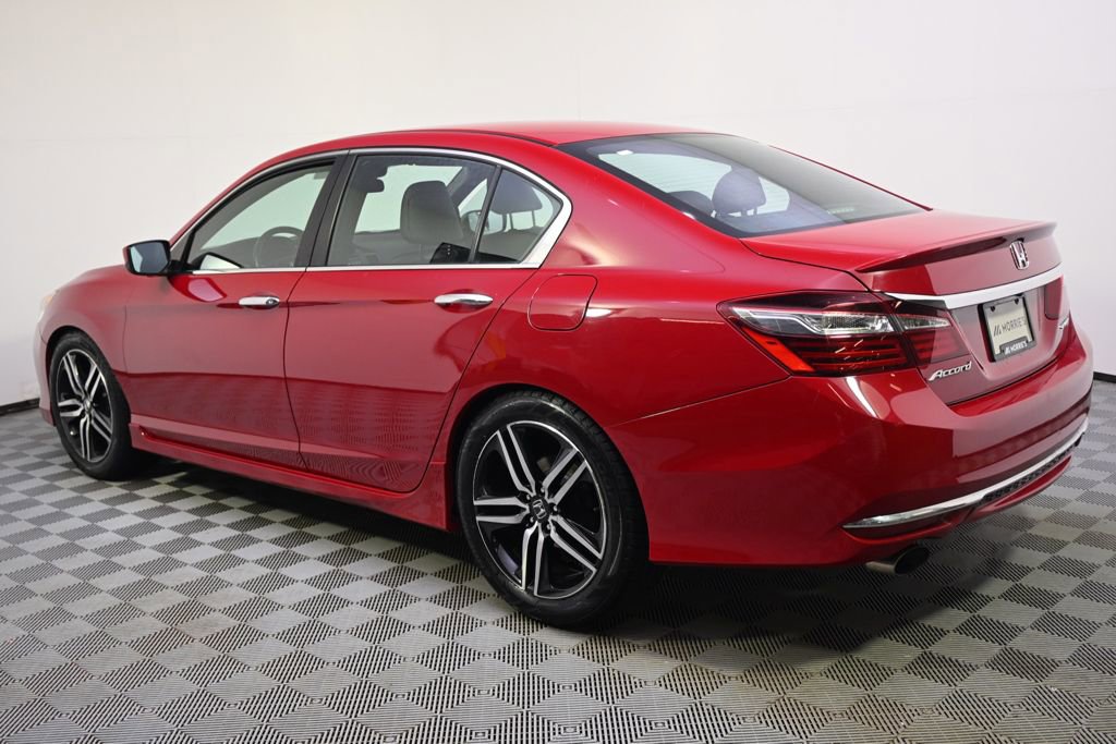 Used 2016 Honda Accord Sport image 3