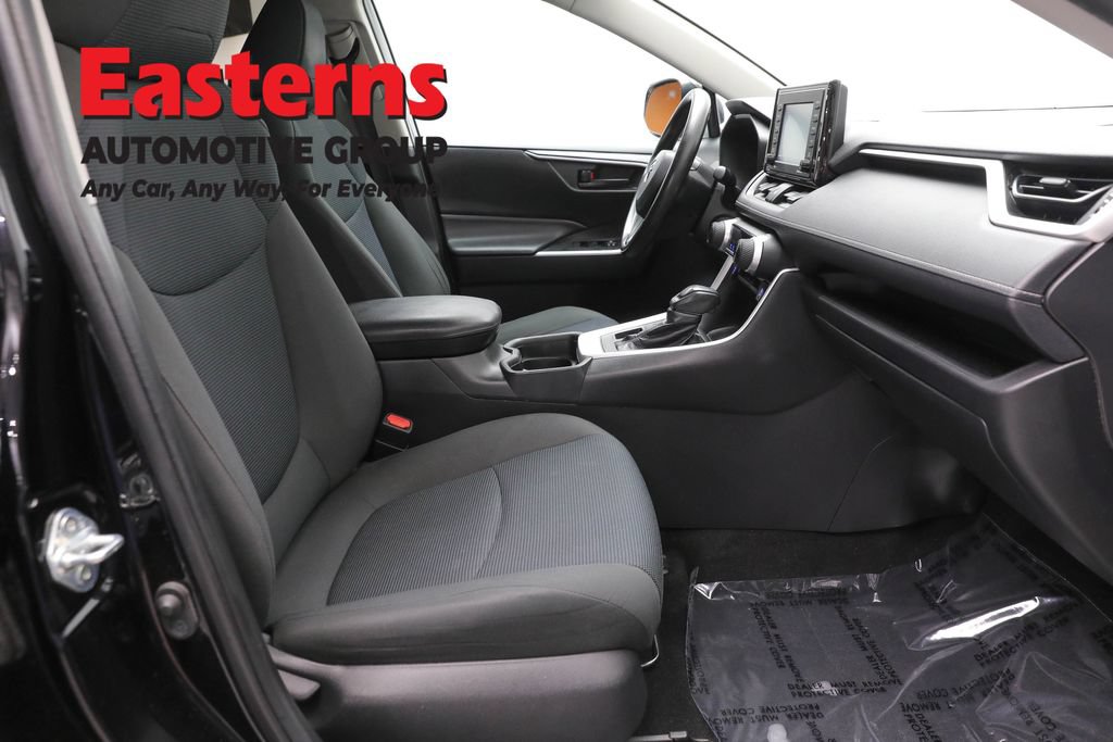 Used 2020 Toyota RAV4 LE w/ All Weather Liner Package AWD/4WD image 23
