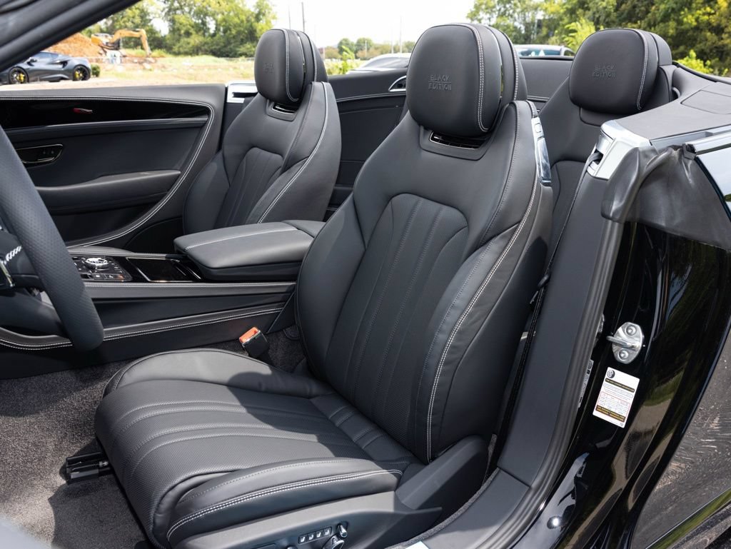 Used 2025 Bentley Continental GTC AWD/4WD image 28