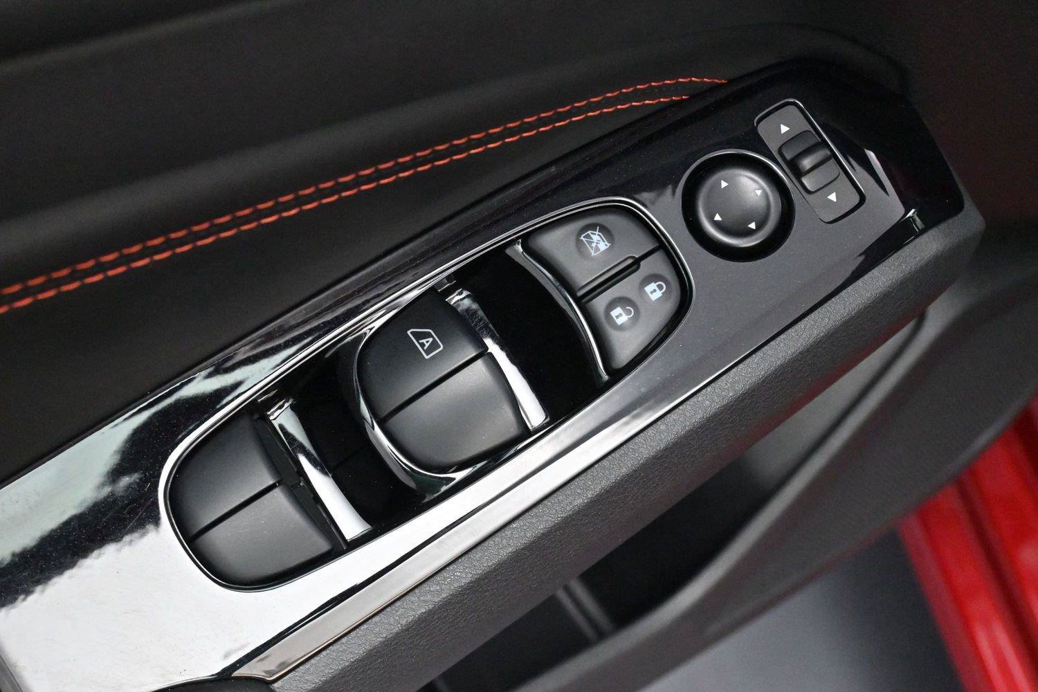 Used 2023 Nissan Altima 2.5 SR FWD image 11
