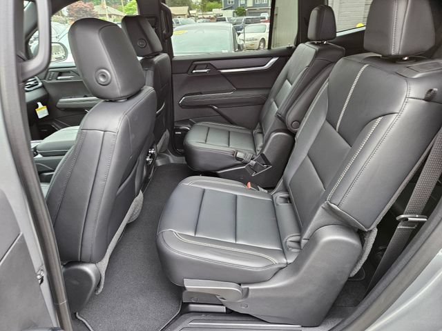 New 2026 GMC Acadia Elevation w/ Elevation Premium Package AWD/4WD image 13