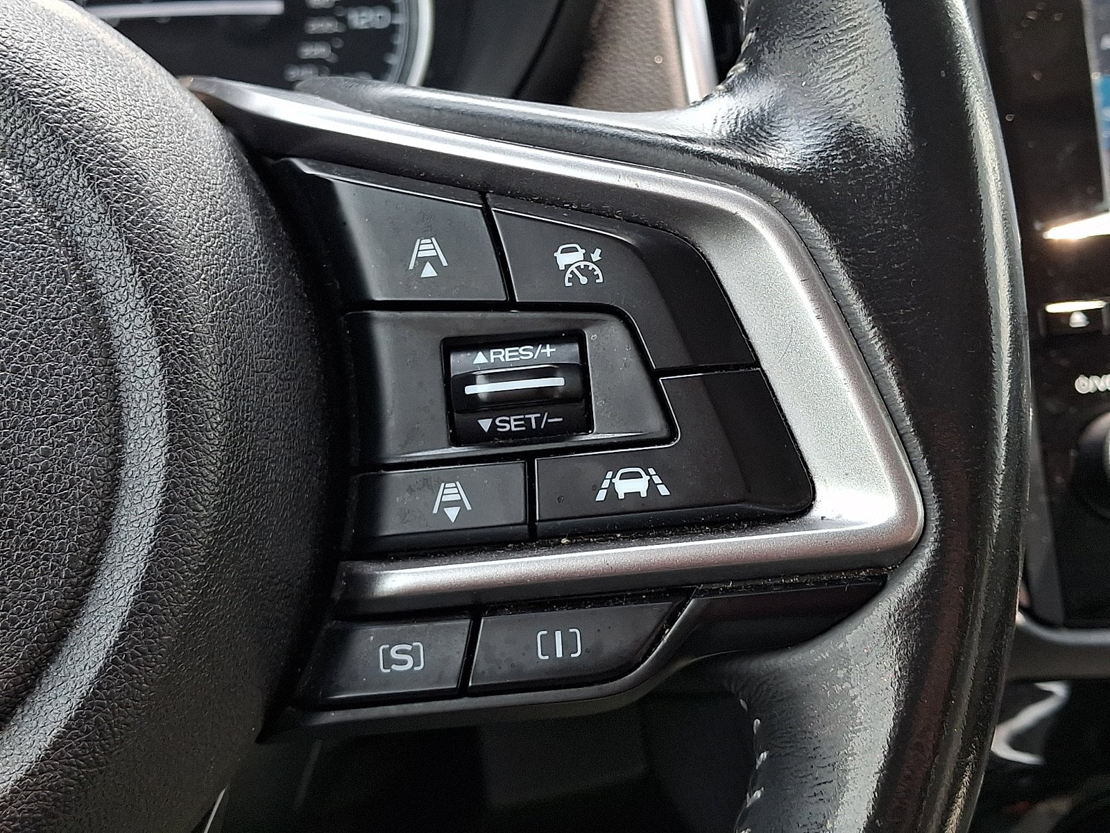 Used 2019 Subaru Forester Premium AWD/4WD image 25