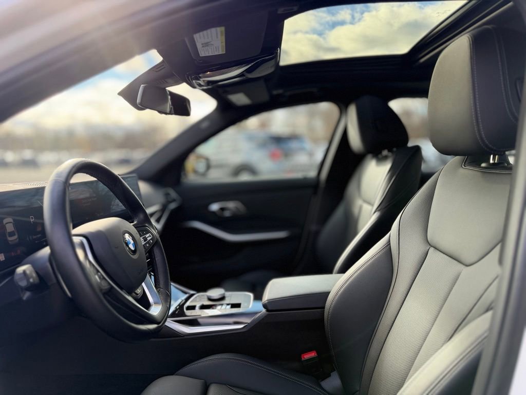 Certified 2023 BMW 330i xDrive Sedan w/ Driving Assistance Package image 15