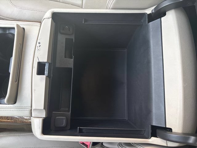 Used 2016 GMC Yukon Denali RWD image 36