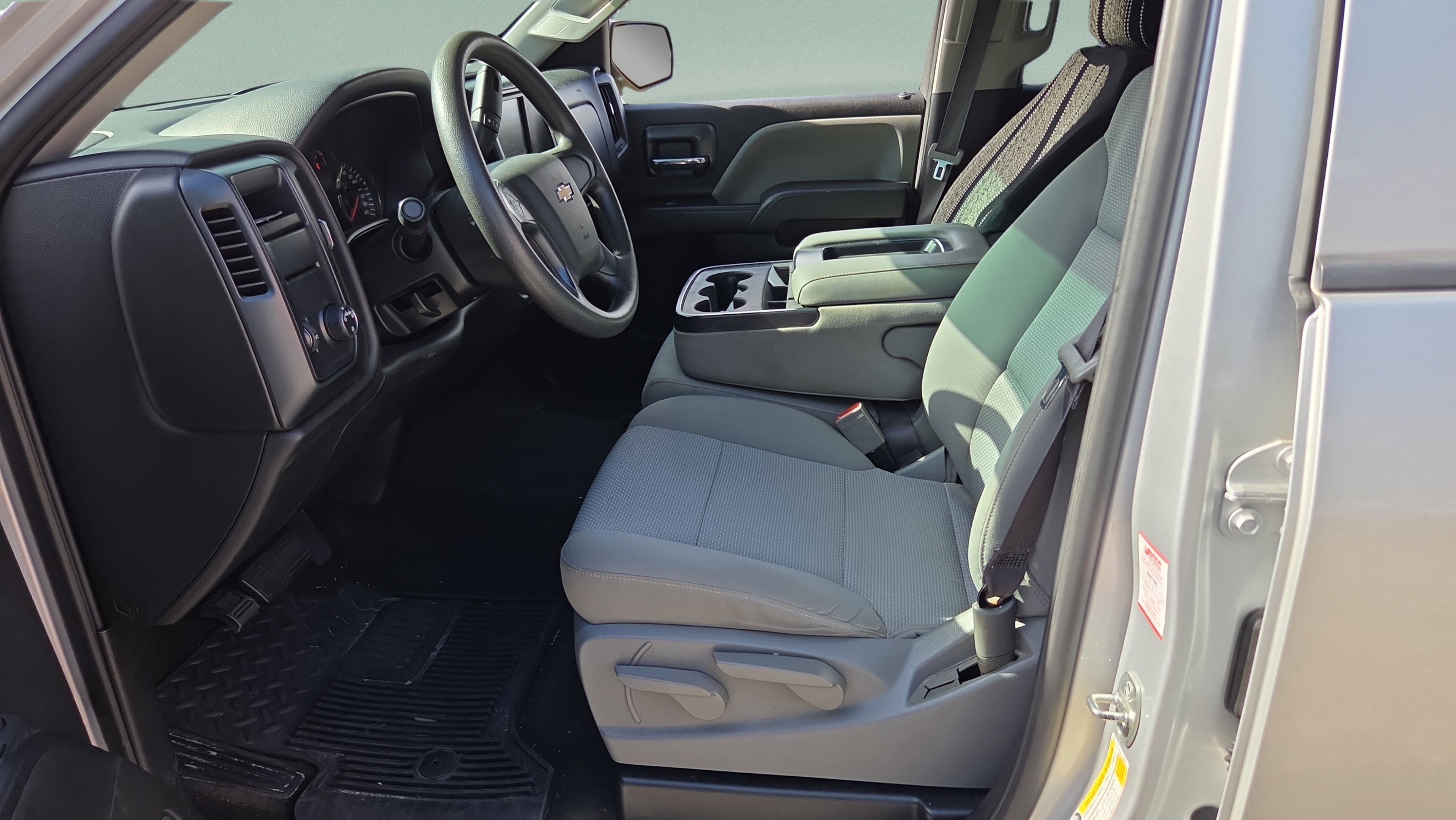 Used 2017 Chevrolet Silverado 1500 Custom w/ Custom Convenience Package RWD image 11