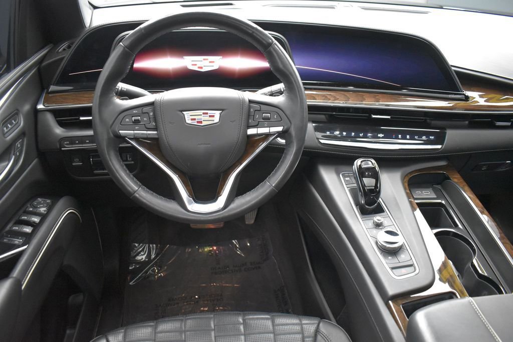 Used 2022 Cadillac Escalade Sport Platinum w/ LPO, ONYX Package AWD/4WD image 14