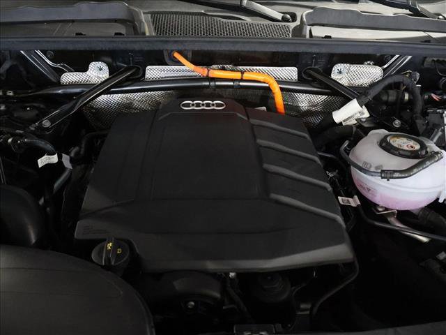 Used 2024 Audi Q5 e Prestige w/ Prestige Package image 29