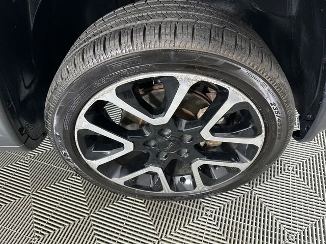 Used 2018 Jeep Compass Limited AWD/4WD image 12