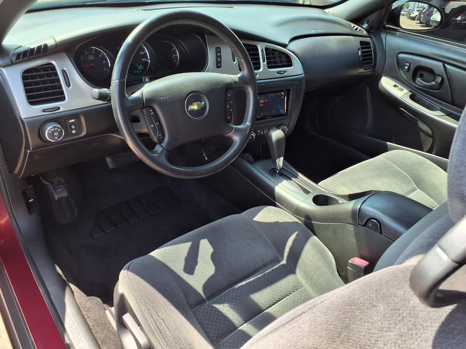 Used 2006 Chevrolet Monte Carlo LT FWD image 13