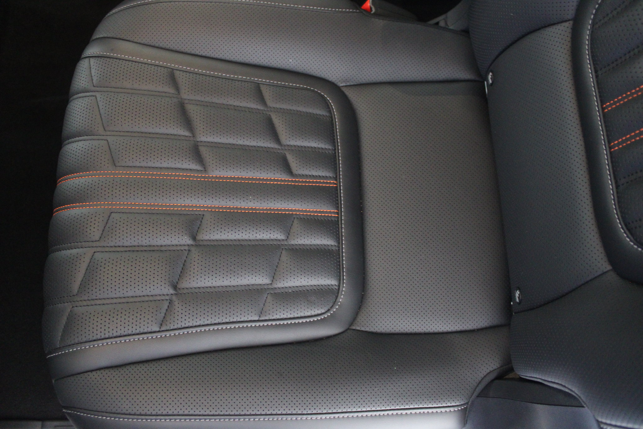 Used 2026 Nissan Armada PRO-4X w/ Captain's Chari Seat Package AWD/4WD image 18